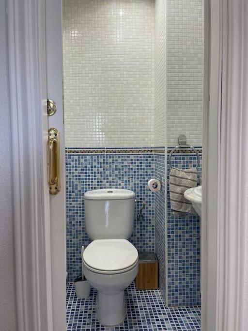 Cal Salmare Seafront Apartment With Rooftop Terrace And Pool Calafell Extérieur photo